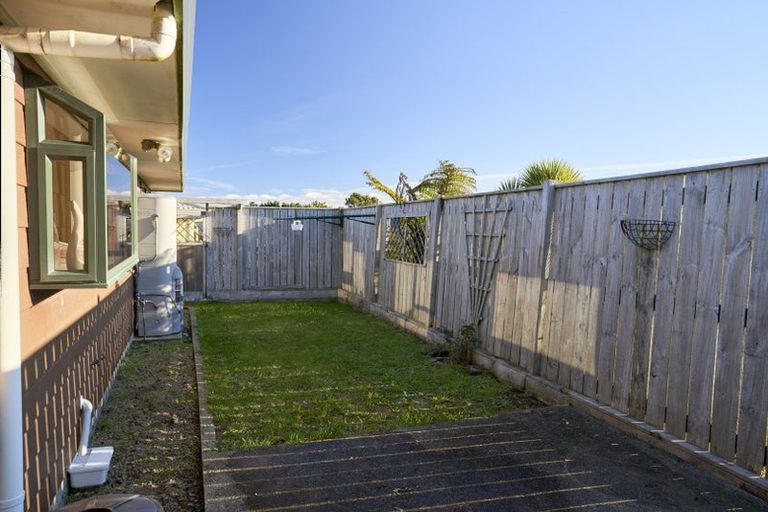 Photo of property in 6a Sunningdale Lane, Woodridge, Wellington, 6037