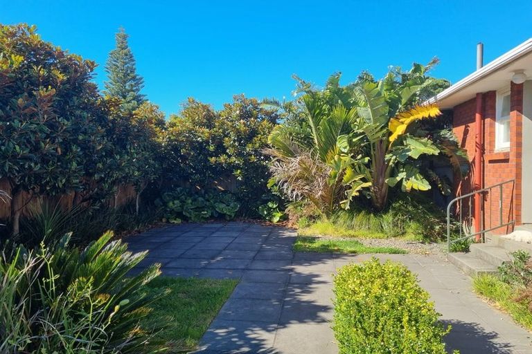 Photo of property in 1a Duke Place, New Plymouth, 4310
