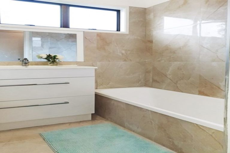 Photo of property in 1/397 Roscommon Road, Clendon Park, Auckland, 2103