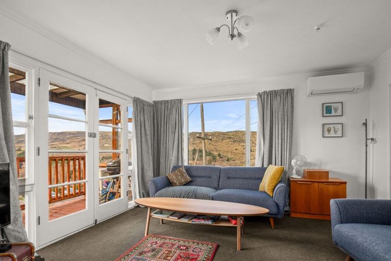 Photo of property in 89 Branxholm Street, Roxburgh, 9500