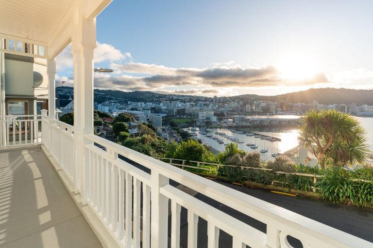 Photo of property in 48 Mcfarlane Street, Mount Victoria, Wellington, 6011