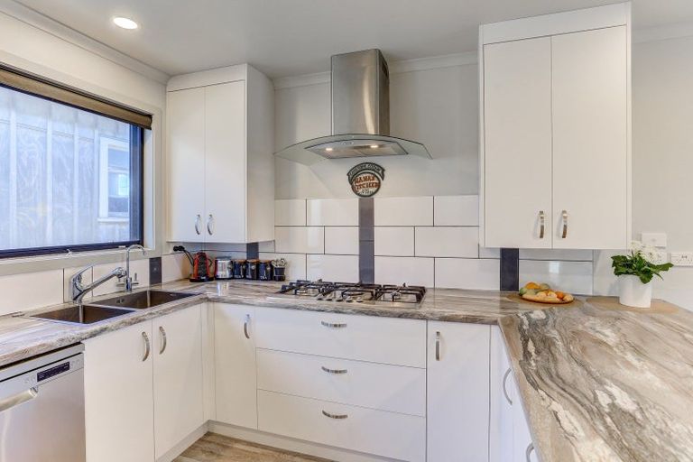 Photo of property in 11a Ashton Terrace, Castlecliff, Whanganui, 4501