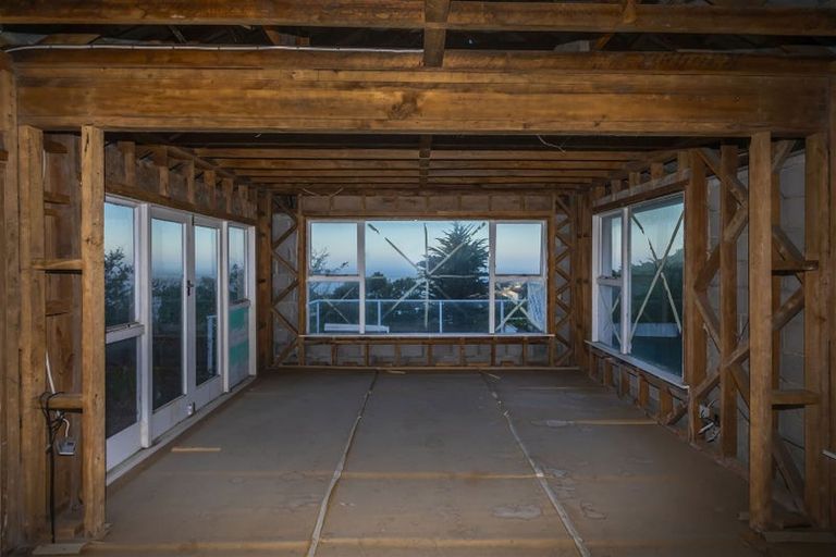 Photo of property in 192 Mount Pleasant Road, Mount Pleasant, Christchurch, 8081