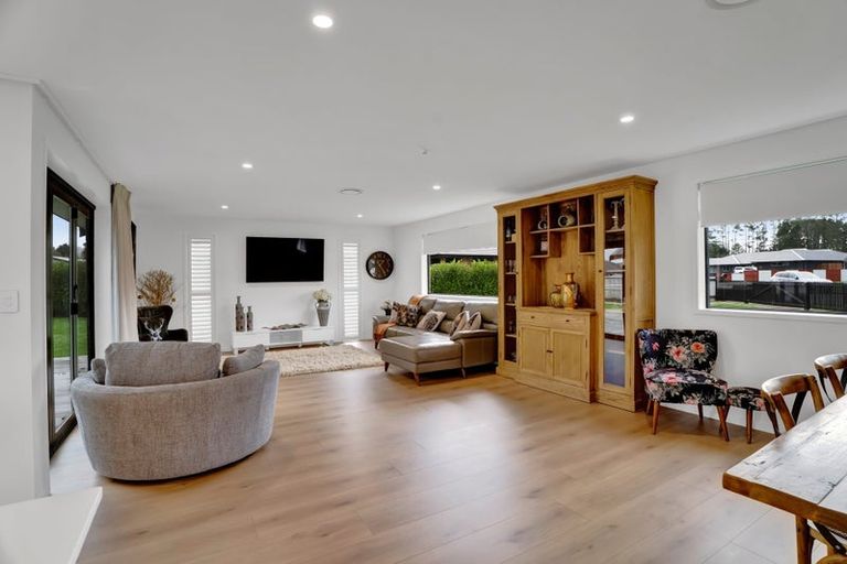 Photo of property in 26 Mercade Close, Stratford, 4332