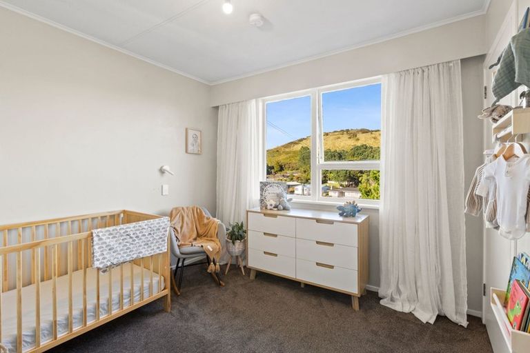 Photo of property in 17a Whakawhiti Street, Marfell, New Plymouth, 4310