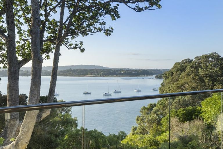 Photo of property in 109c Pah Road, Cockle Bay, Auckland, 2014