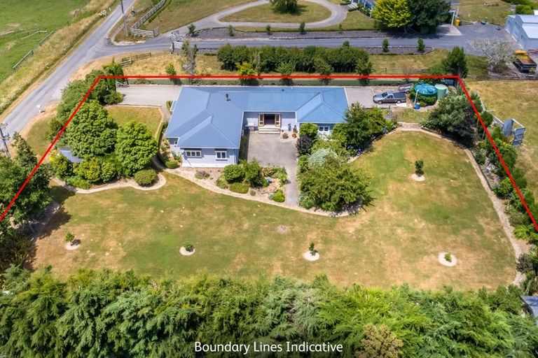 Photo of property in 65 Oparatai Road, Mangatainoka, Pahiatua, 4982