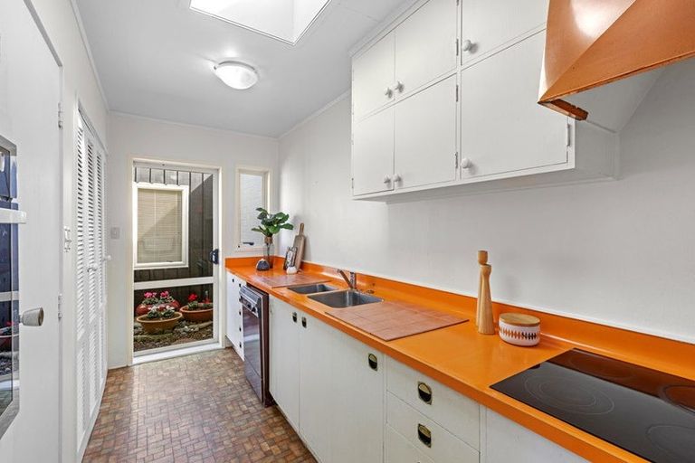 Photo of property in 1/78 Kitchener Road, Milford, Auckland, 0620