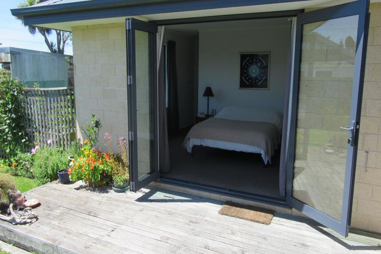 Photo of property in 42 Maude Street, Waimate, 7924