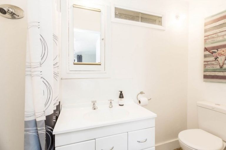 Photo of property in 35a Golders Road, Elderslea, Upper Hutt, 5018