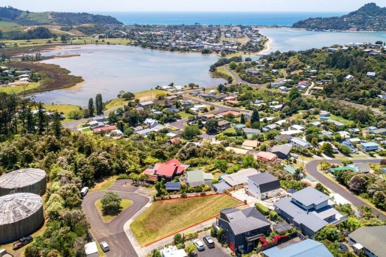 Photo of property in 8 Hinemoa Terrace, Tairua, 3508