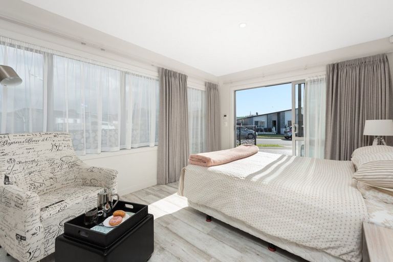 Photo of property in 2 Boulder Lane, Pyes Pa, Tauranga, 3112