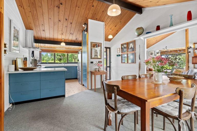 Photo of property in 2003 Whangarei Heads Road, Whangarei Heads, Whangarei, 0174