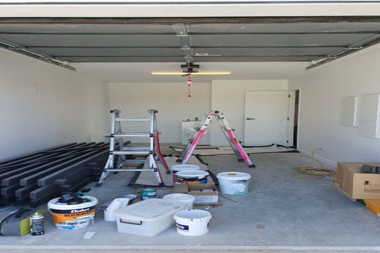 Photo of property in 14 Inaka Place, Poike, Tauranga, 3112