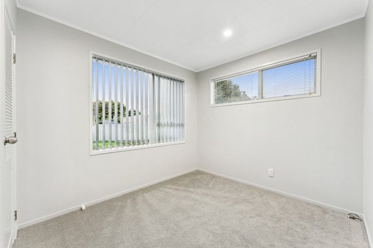 Photo of property in 68 Finlayson Avenue, Clendon Park, Auckland, 2103