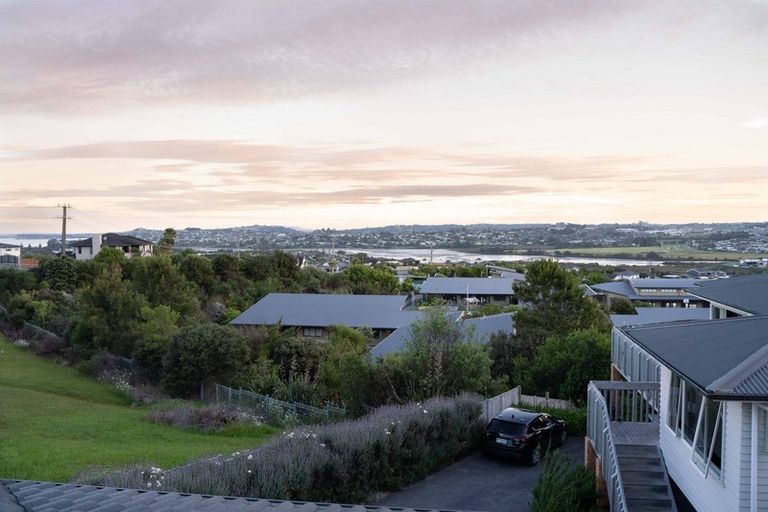 Photo of property in 76 Maire Road, Orewa, 0931