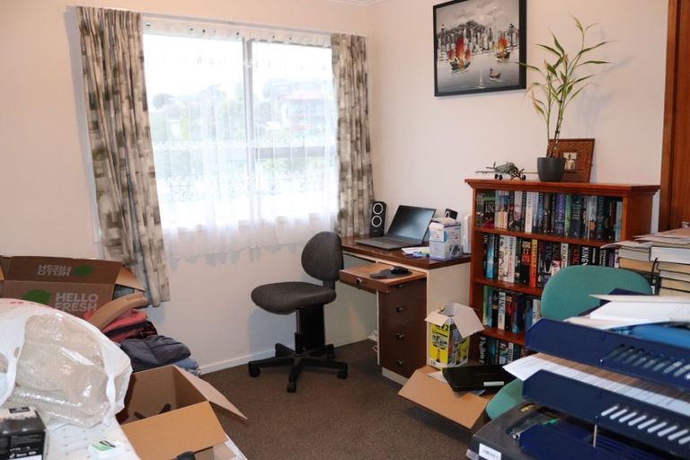 Photo of property in 17 Gerontius Glade, Torbay, Auckland, 0630