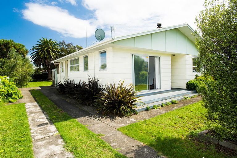 Photo of property in 72 Tyndall Road, Outer Kaiti, Gisborne, 4010