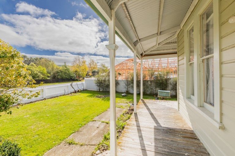 Photo of property in 19 Rochfort Street, Otane, 4202