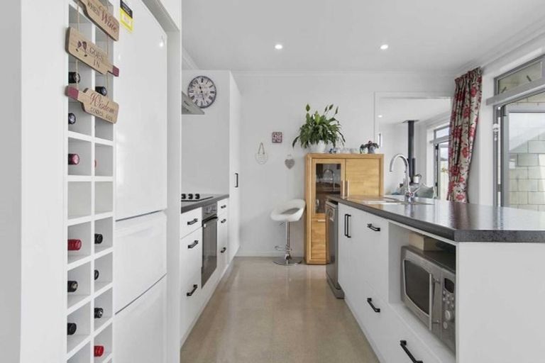 Photo of property in 102 Te Ranga Memorial Drive, Pyes Pa, Tauranga, 3112