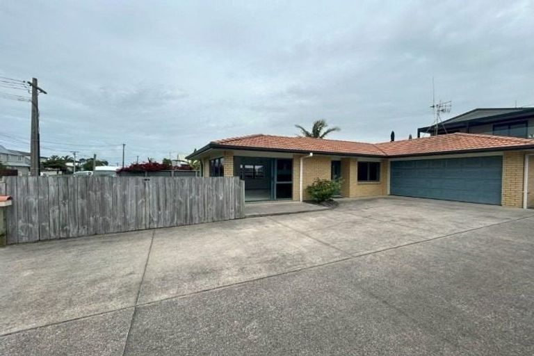 Photo of property in 65a Percy Road, Papamoa Beach, Papamoa, 3118