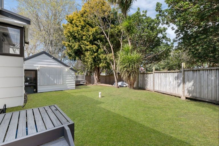 Photo of property in 5 Pohutukawa Drive, Athenree, Katikati, 3177
