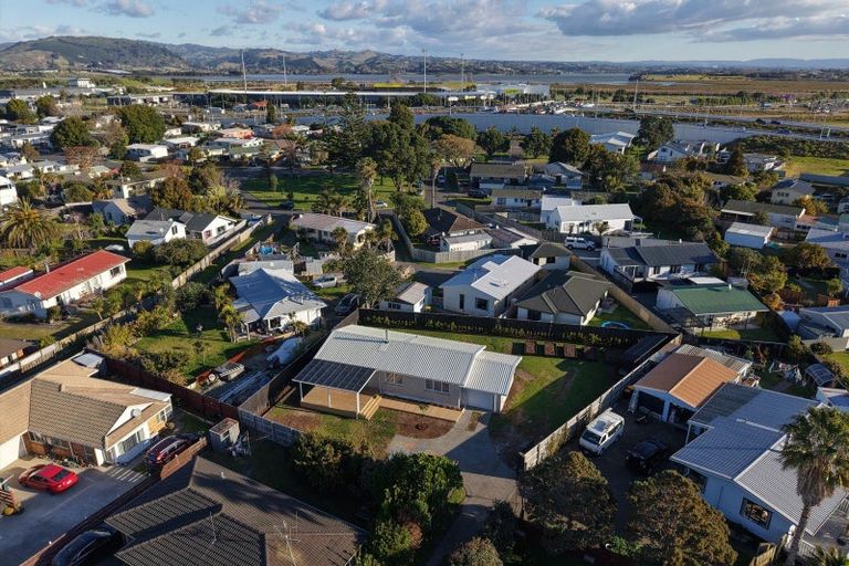Photo of property in 60 Gloucester Road, Mount Maunganui, 3116