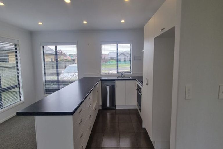 Photo of property in 63 Carroll Place, Owhata, Rotorua, 3010