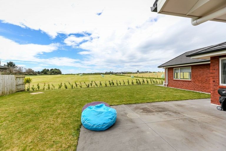 Photo of property in 14 Ryder Drive, Waiwhakaiho, New Plymouth, 4312