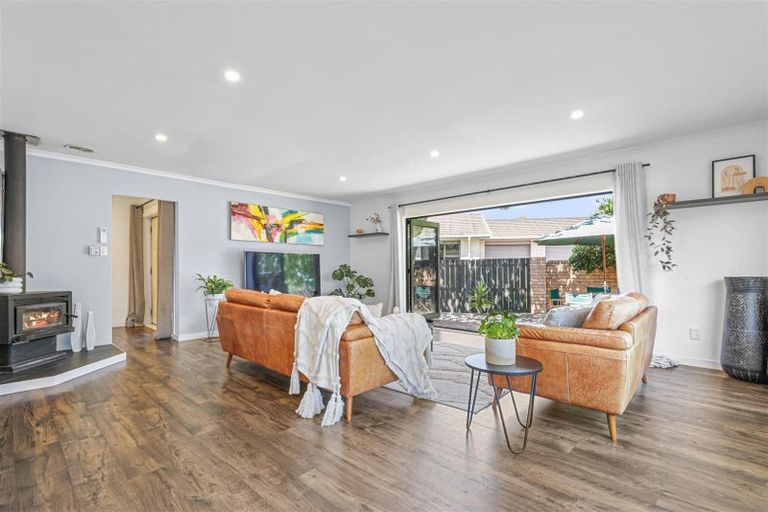 Photo of property in 49 Icarus Place, Sunnybrook, Rotorua, 3015