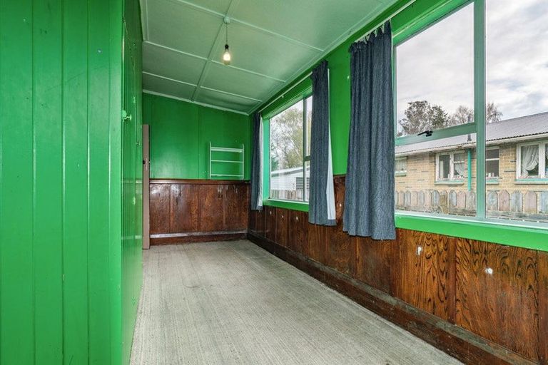 Photo of property in 10 Burns Street, Milton, 9220