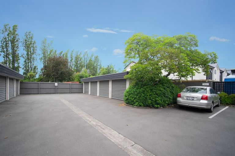 Photo of property in 2/164 Kilmore Street, Christchurch Central, Christchurch, 8013