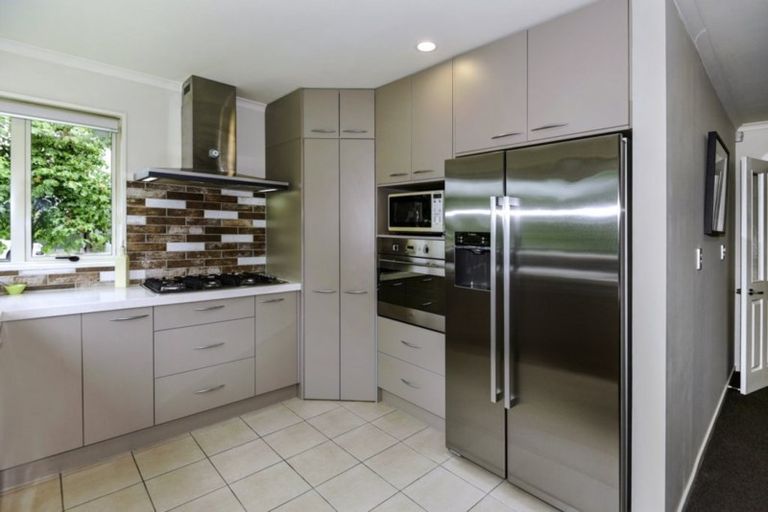 Photo of property in 12 Six Silvers Avenue, Halswell, Christchurch, 8025