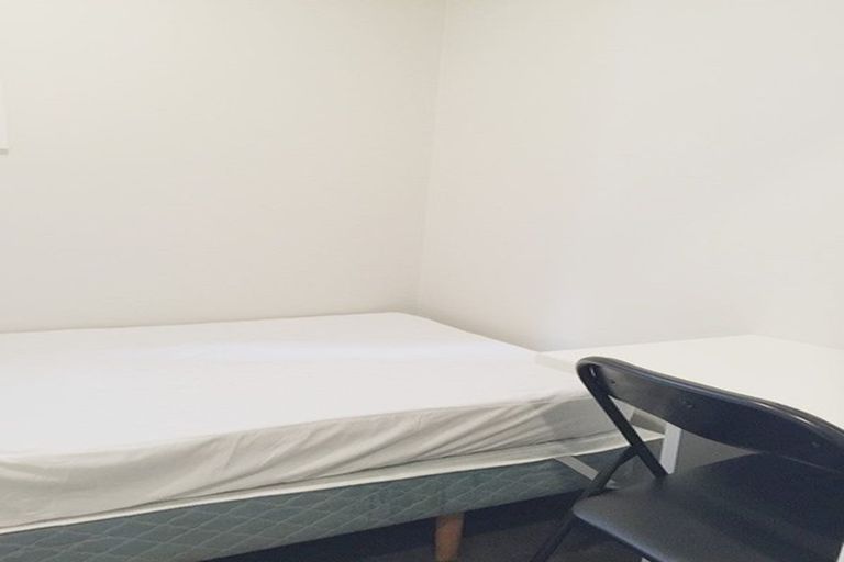 Property details for Harvard On Hobson Apartments, 1a/147 Hobson Street