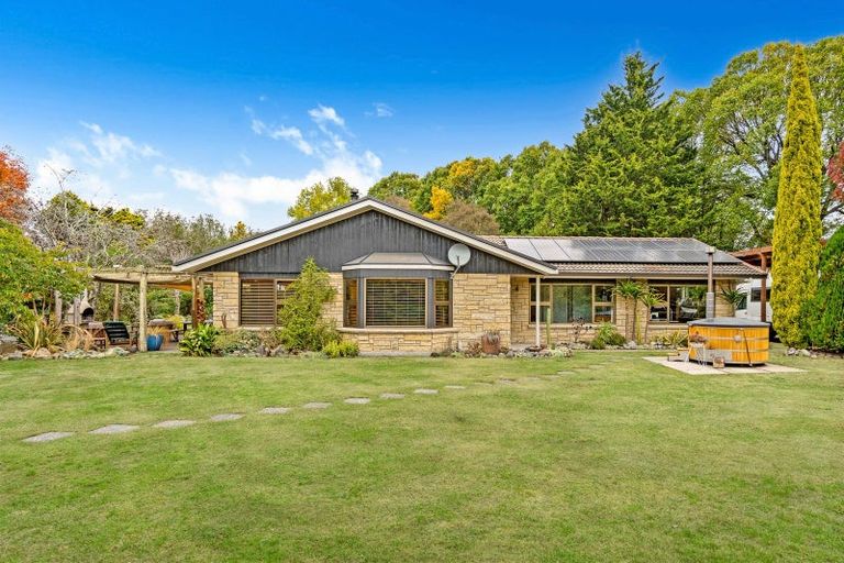 Photo of property in 7 Kemptons Line, Greytown, 5794