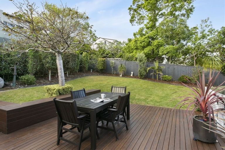Photo of property in 4/23 Wolsley Avenue, Milford, Auckland, 0620