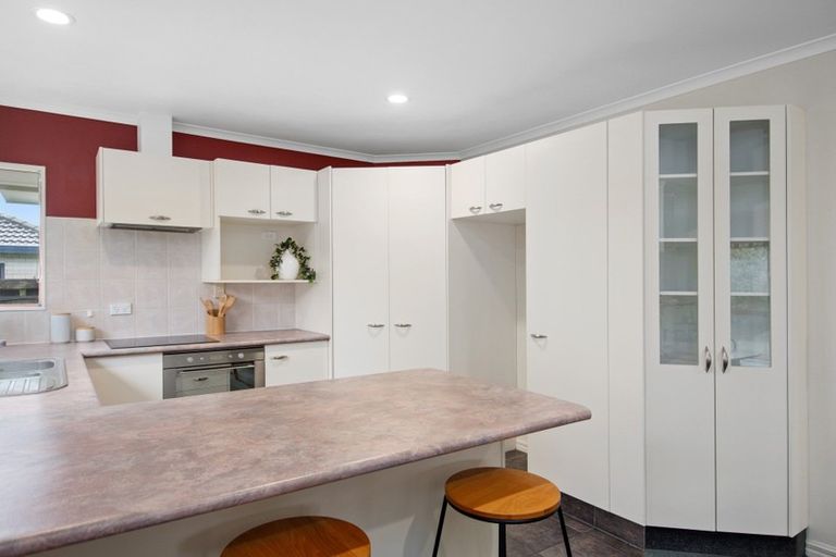 Photo of property in 24 Luculia Drive, Mount Maunganui, 3116