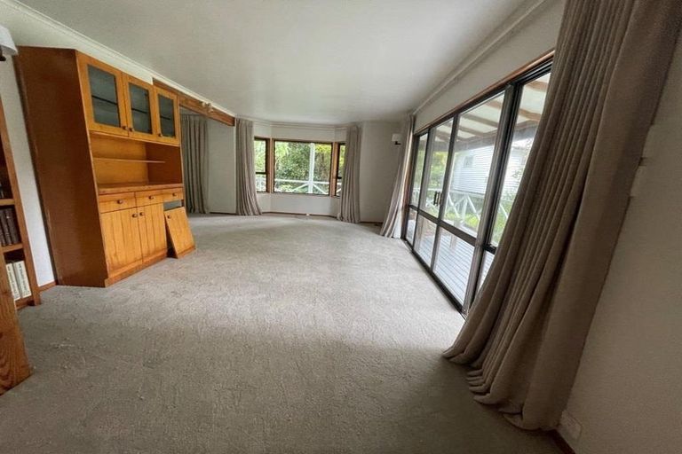 Photo of property in 14 Channel View Road, Campbells Bay, Auckland, 0630