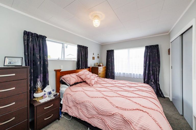 Photo of property in 58a Geraldine Crescent, Cloverlea, Palmerston North, 4412