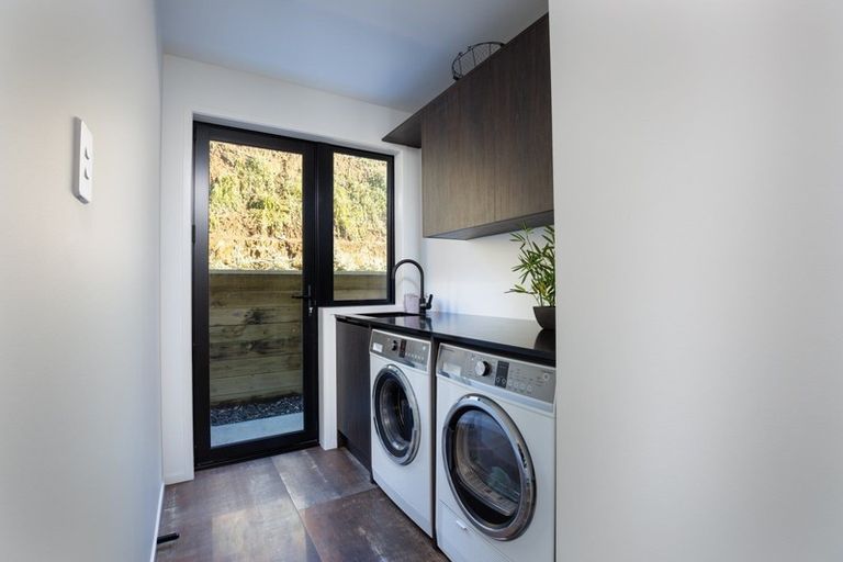 Photo of property in 46 Fernbrook Drive, Hurworth, New Plymouth, 4310