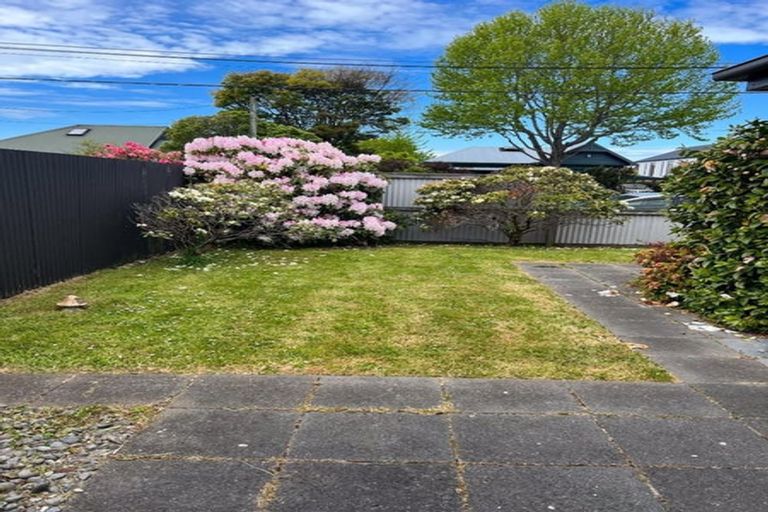 Photo of property in 65 Cleveland Street, Edgeware, Christchurch, 8013