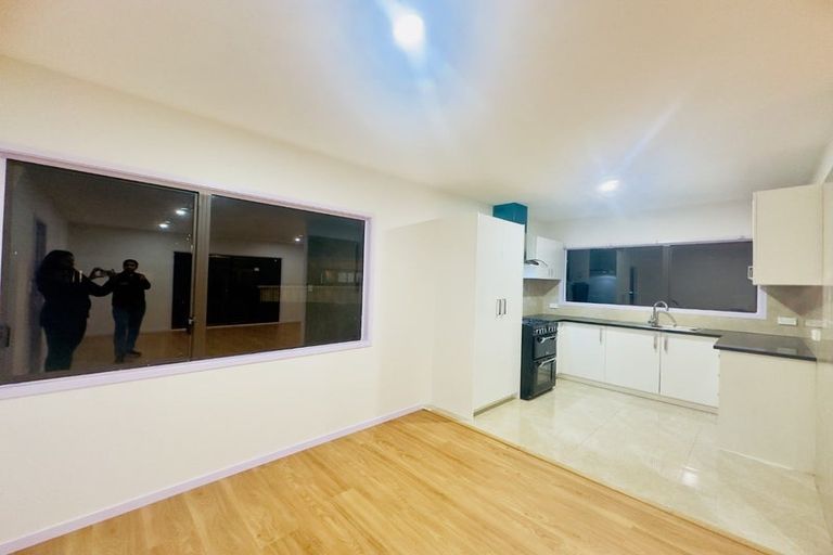 Photo of property in 4/31 Aeronautic Road, Takanini, 2112