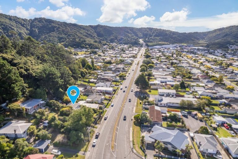 Photo of property in 121 Wainuiomata Road, Wainuiomata, Lower Hutt, 5014