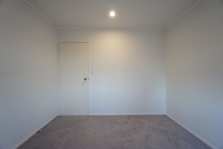 Photo of property in 2/46 La Trobe Street, Pakuranga Heights, Auckland, 2010