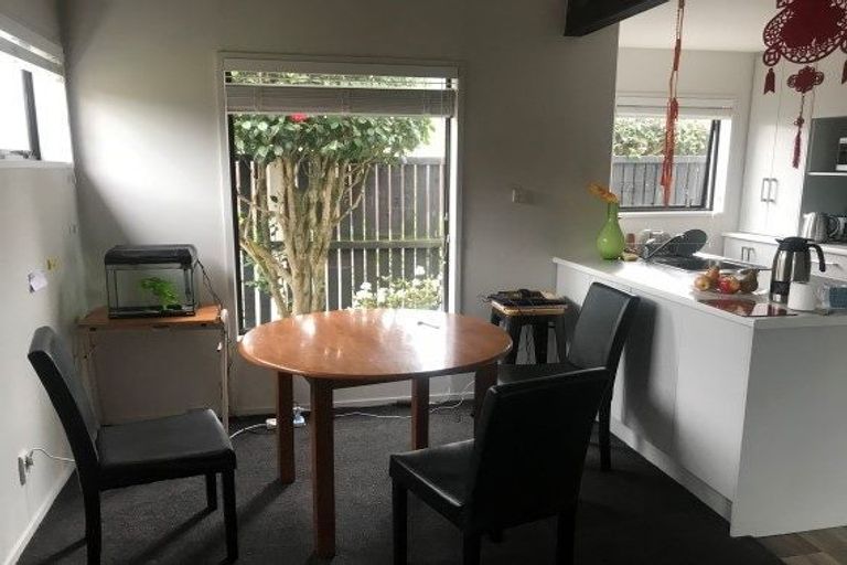 Photo of property in 43n Waimairi Road, Upper Riccarton, Christchurch, 8041