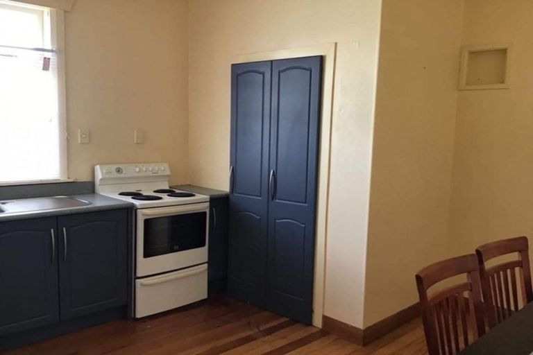 Photo of property in 378a Oxford Street, Levin, 5510