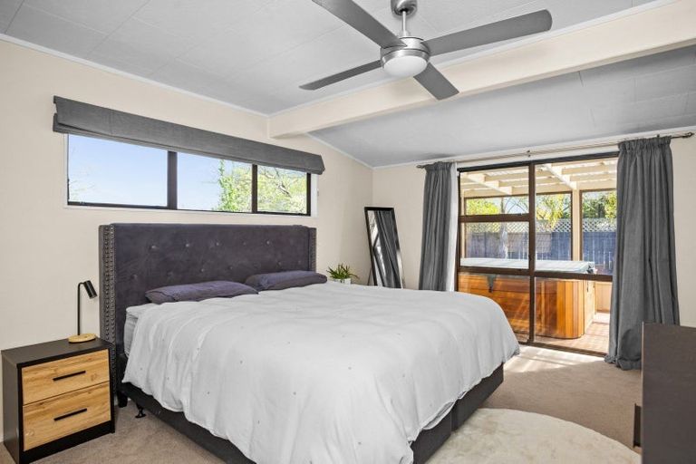 Photo of property in 36 Ryan Crescent, Greenmeadows, Napier, 4112