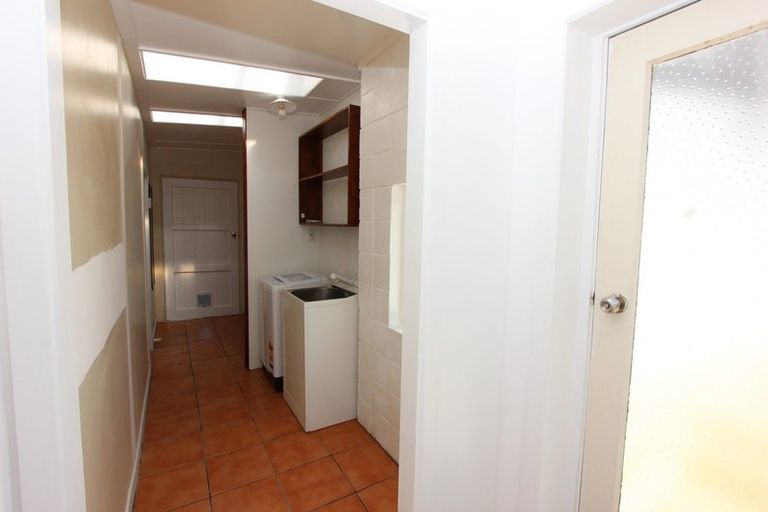 Photo of property in 5 Totara Terrace, Inglewood, 4330