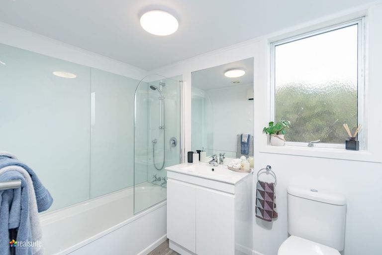 Photo of property in 360 Warspite Avenue, Waitangirua, Porirua, 5024