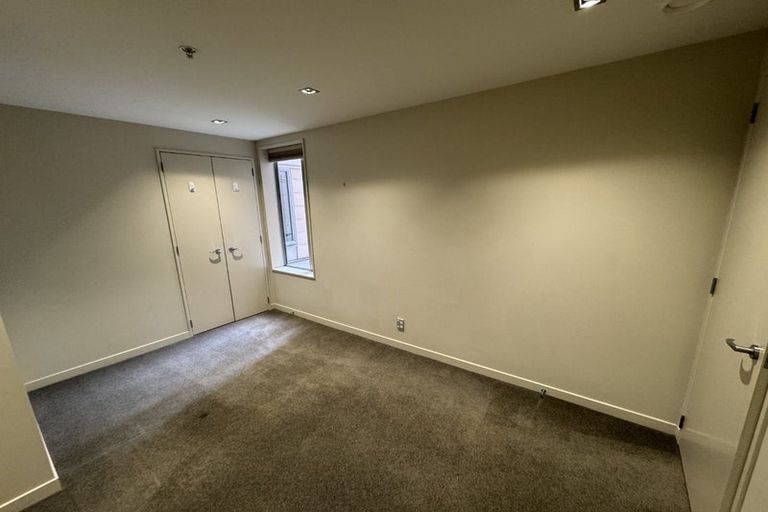 Photo of property in Piermont Apartments, 1a/82 Cable Street, Te Aro, Wellington, 6011